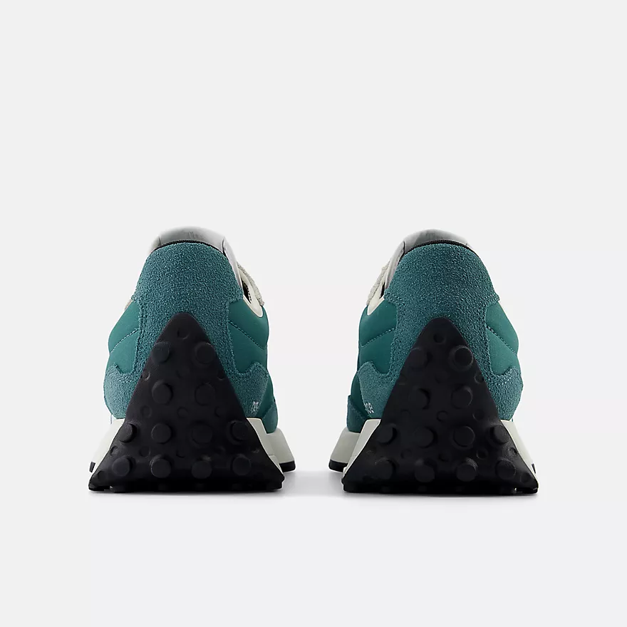 Sapatilha U327SBA New Balance 3