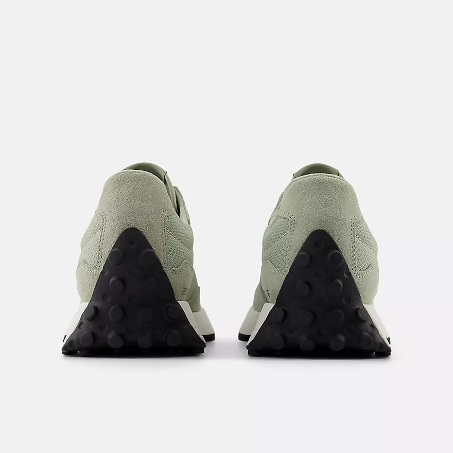 Sapatilha U327SWC New Balance Olivine 5