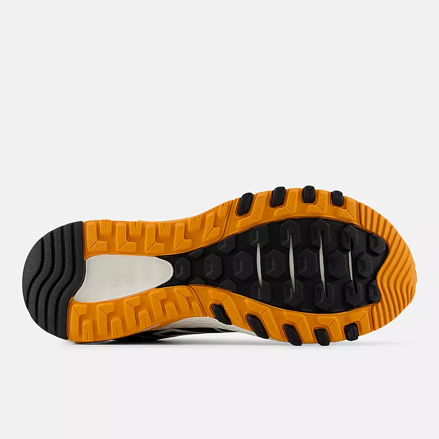 Sapatilha MT410CO8 New Balance Black 4