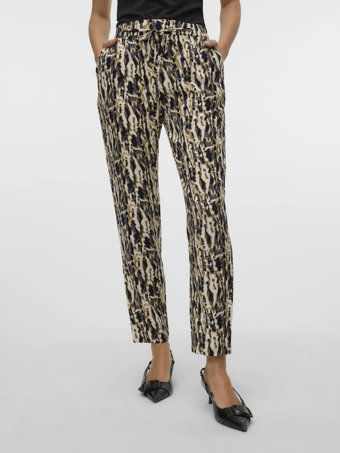 Calça VMEASY Veromoda Black Nuille 2