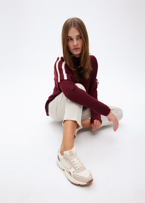 Sapatilha DEPORTIVA Lola Casademunt 2