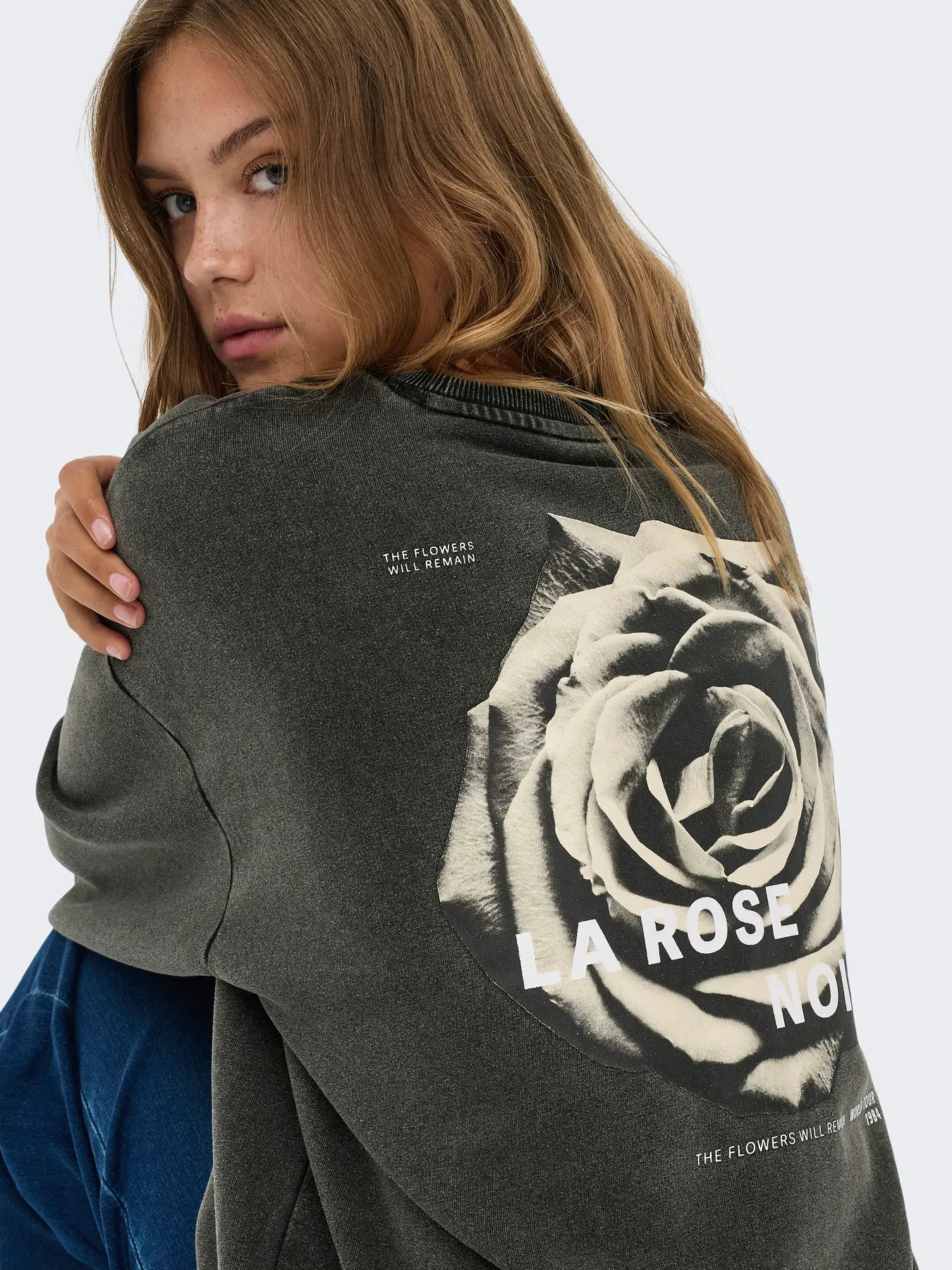 Sweat SINNA Only Black Noire 1