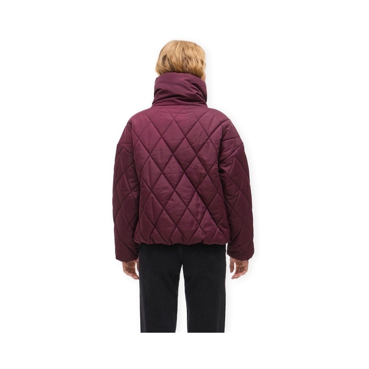 Quispo BUMBLE Vila Fig 0