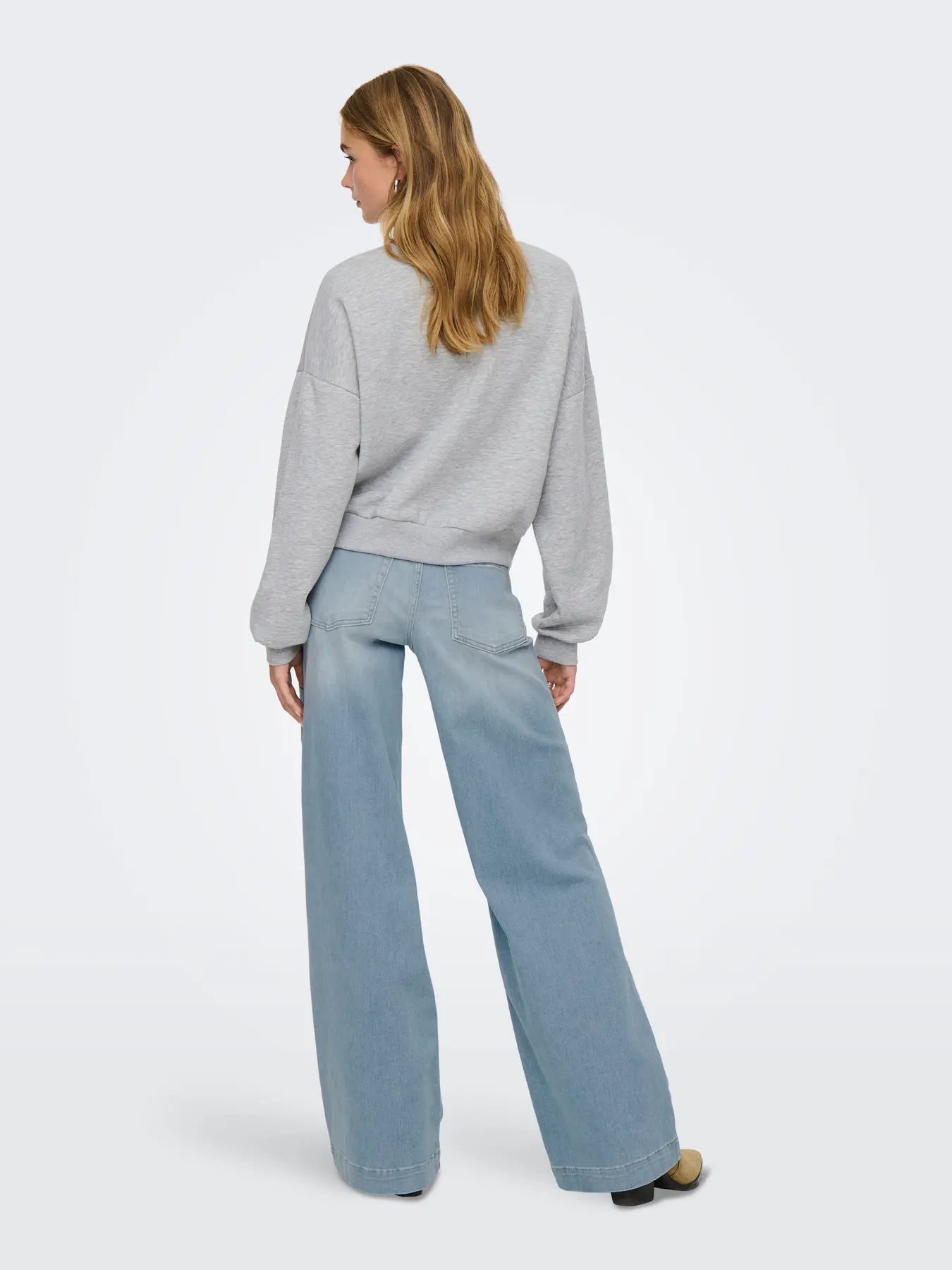 Sweat ALMA Only Light Grey 1