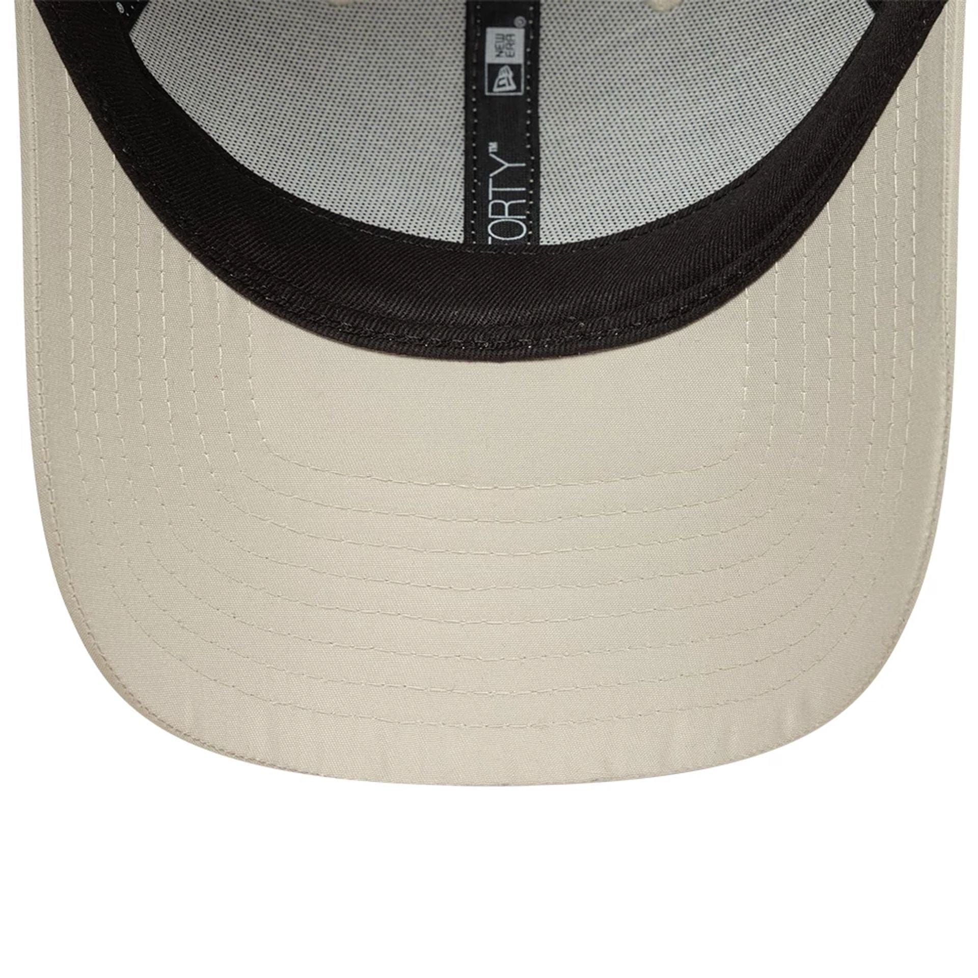 Boné 940 FLAWLESS New Era Cream  1