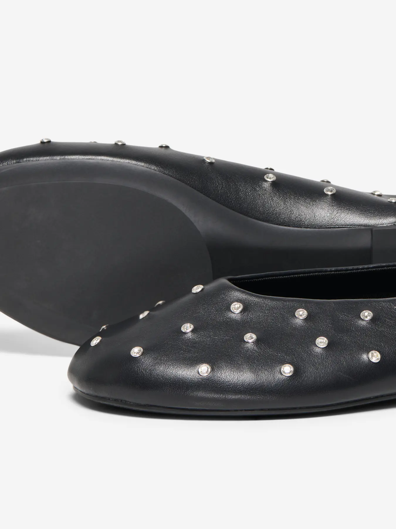 Sabrinas ADRIANA Only Black 4