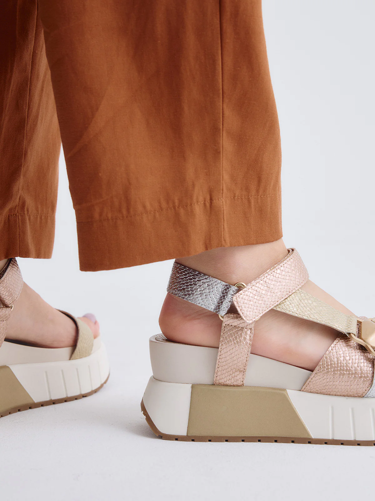 Sandálias OLIVIA-934 Exé Gold Silver 2