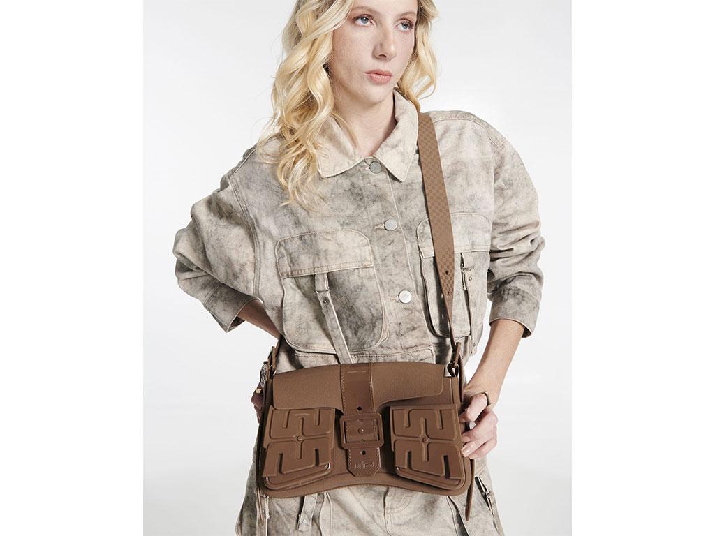 Mala CARGO Melissa Brown 3