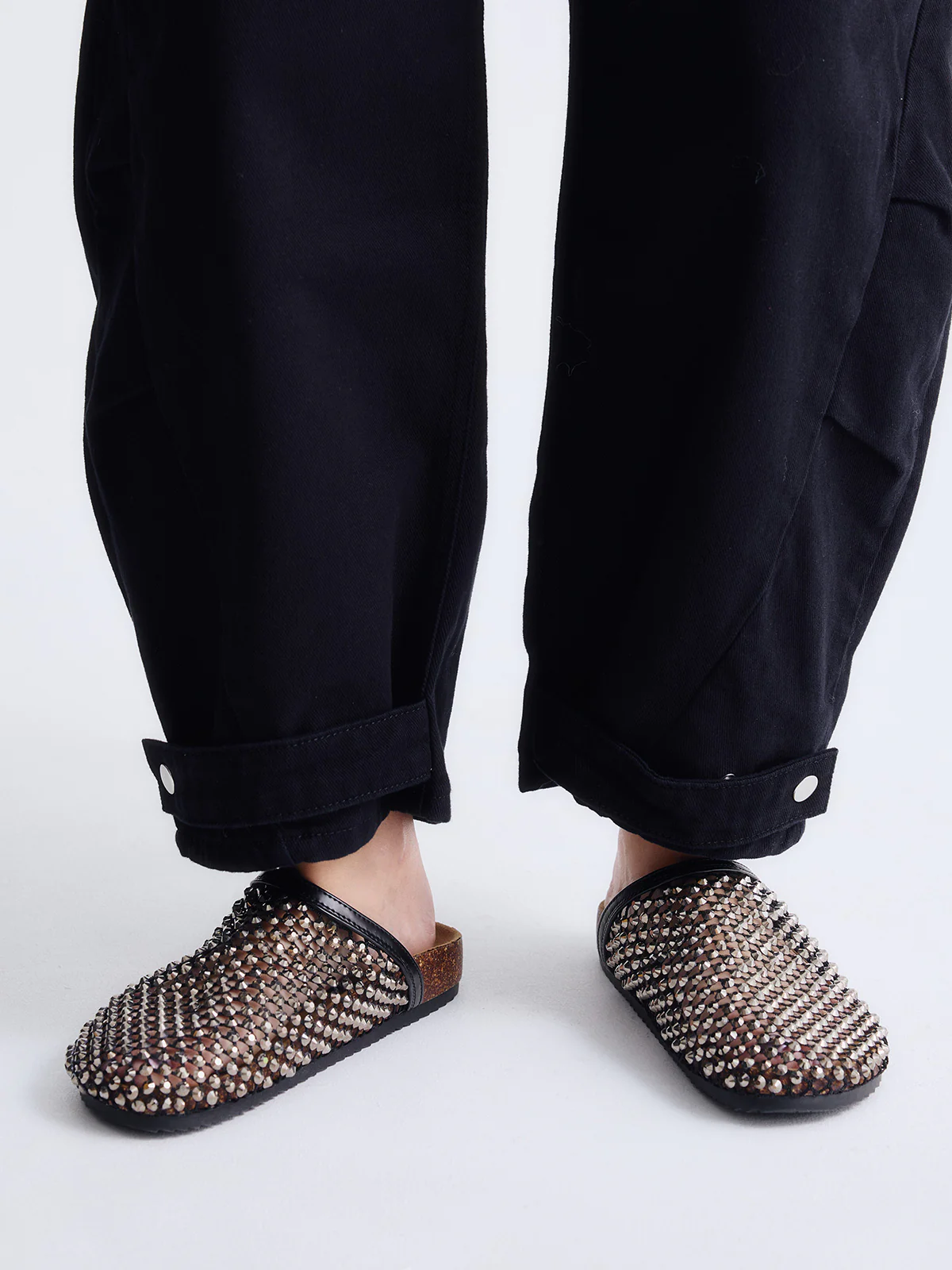 Mules YB25C8-1 Exé Black 3