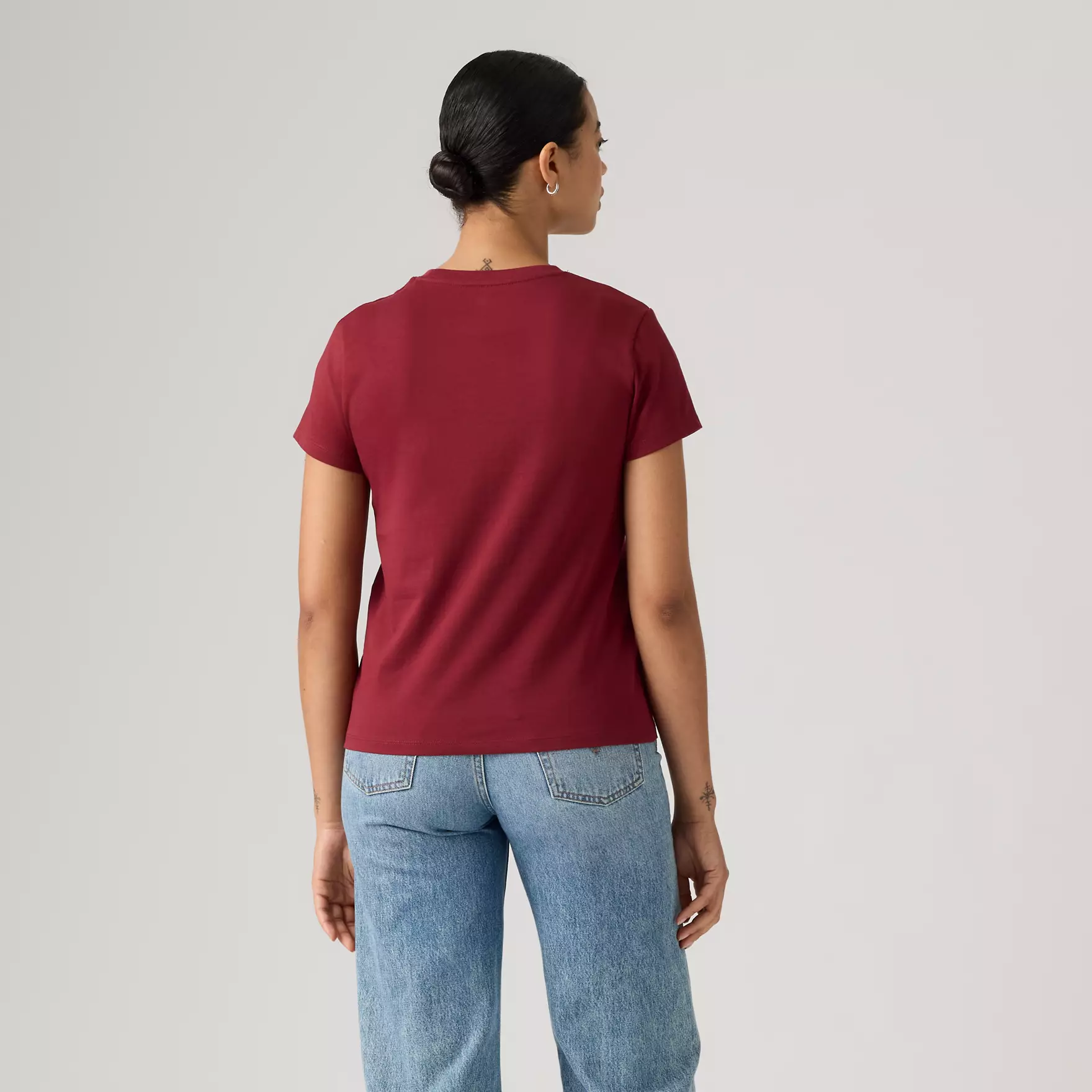 T-shirt PERFECT Levi's Cabernet 1