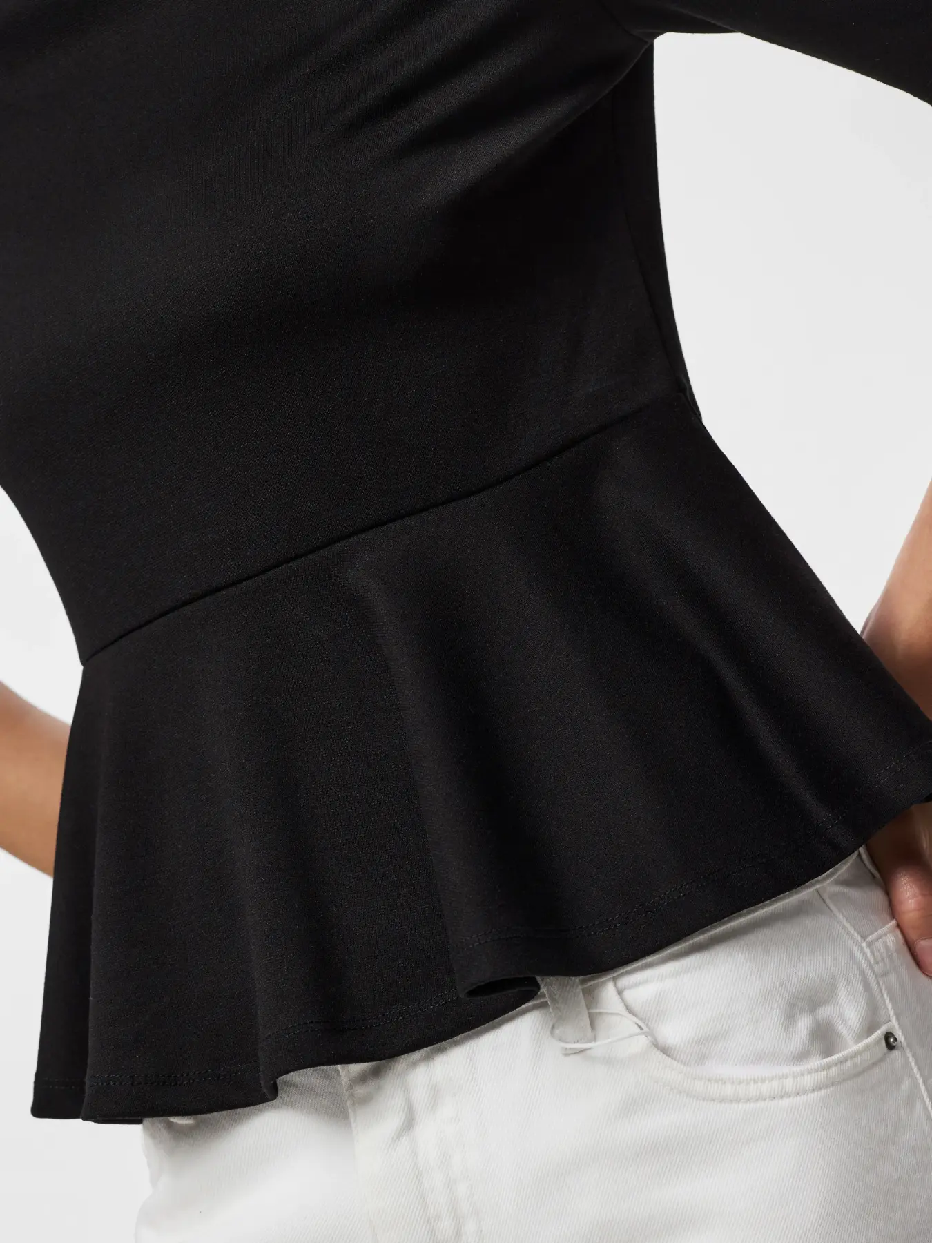 Top ALISA Pieces Black 2