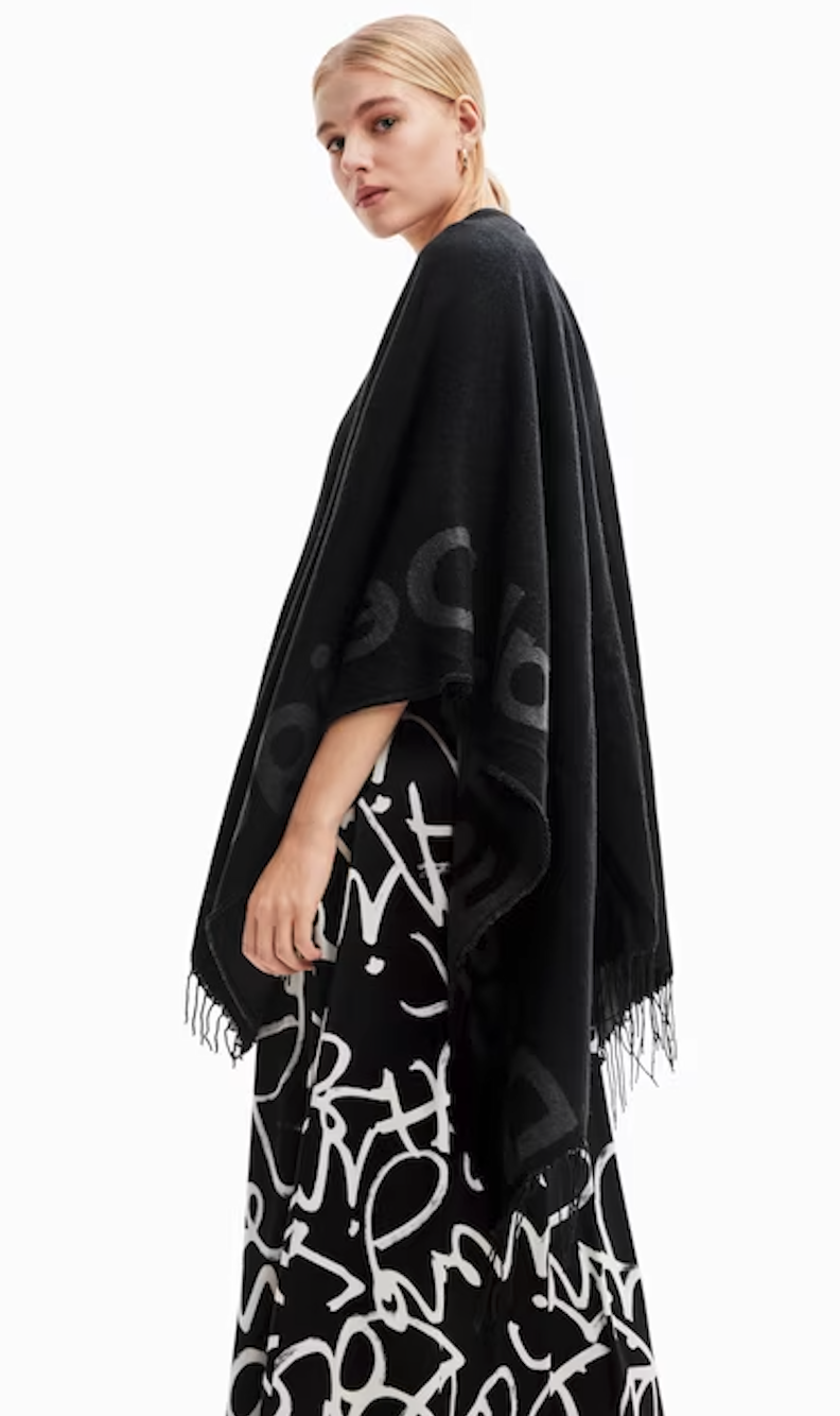 Poncho Paris Desigual 2
