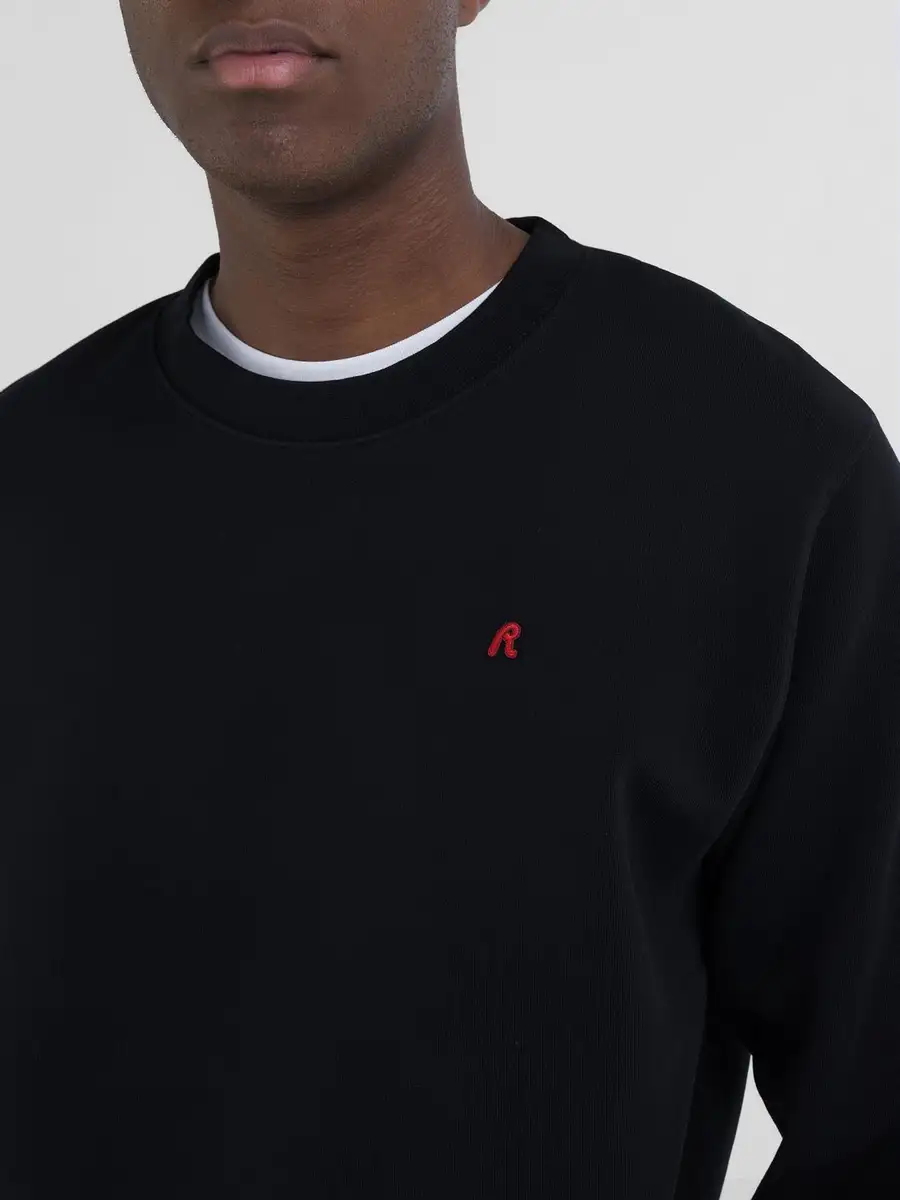 Sweat M6922 Replay 1