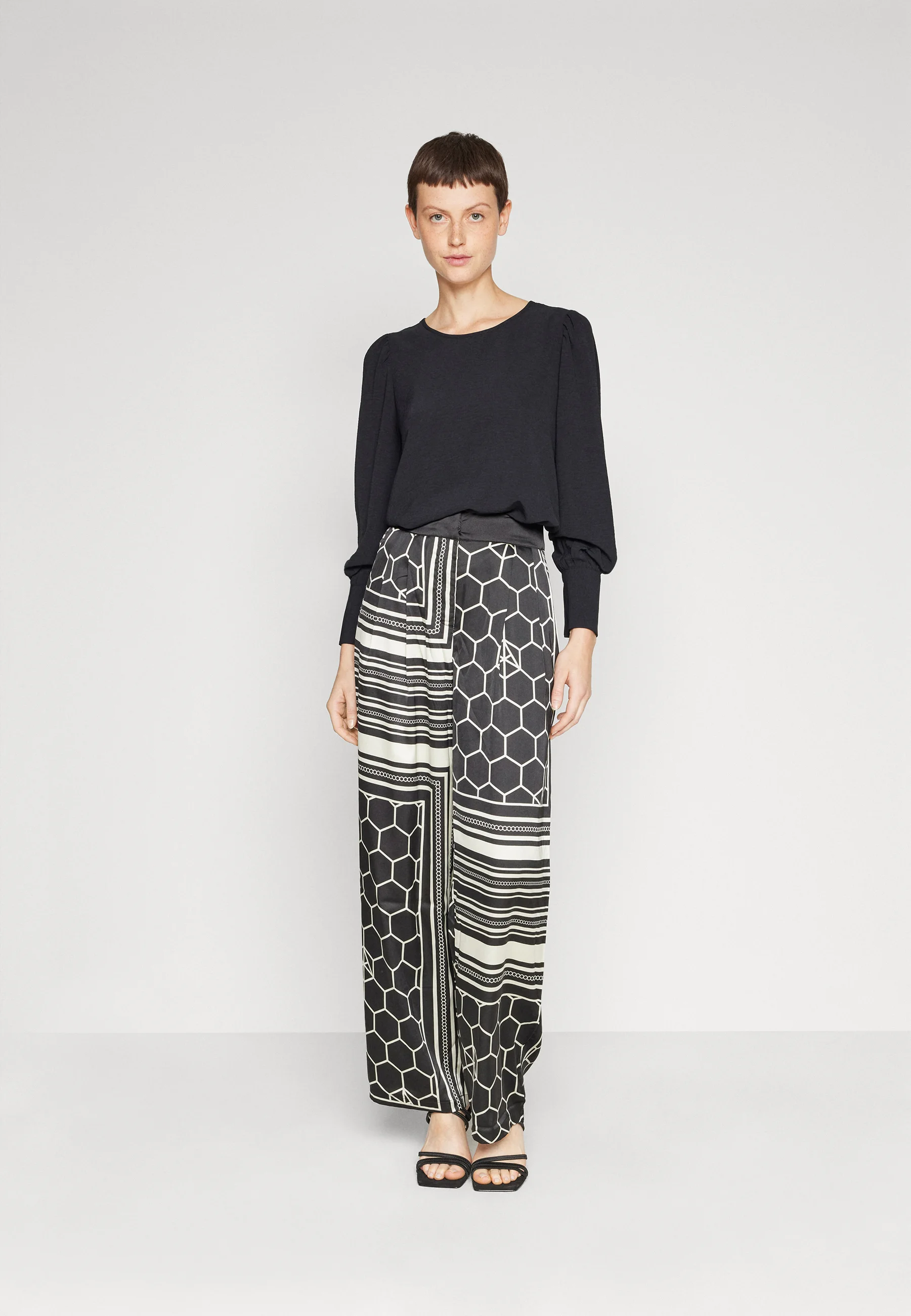 Calça VMMALLE Veromoda  1